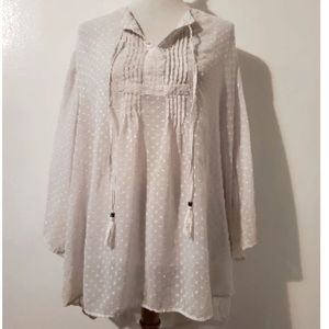 NWOT Avenue 22/24 cold shoulder top